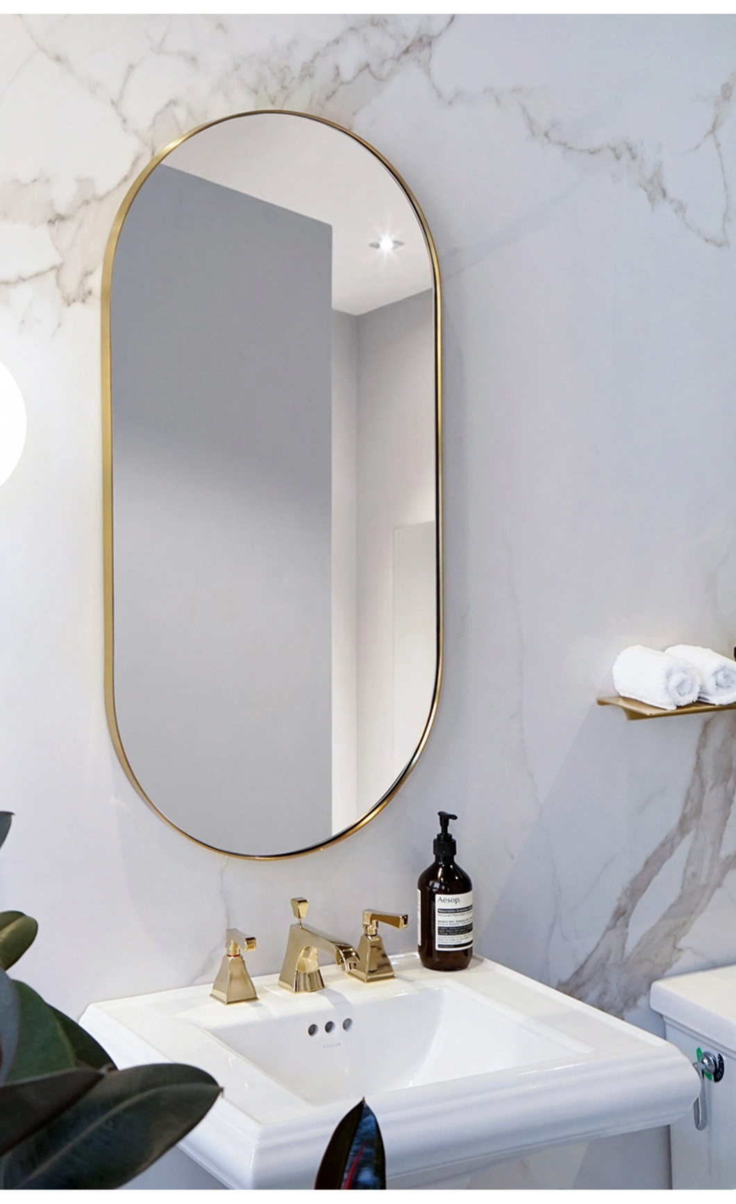 Miroirs de salle de bain fantaisie en métal de maquillage mural à la mode miroir en verre miroir pleine longueur