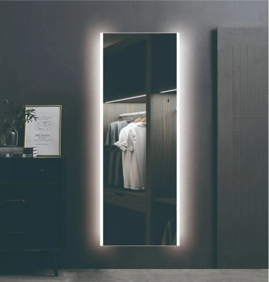 Miroir LED pleine longueur pour salle de bain avec éclairage