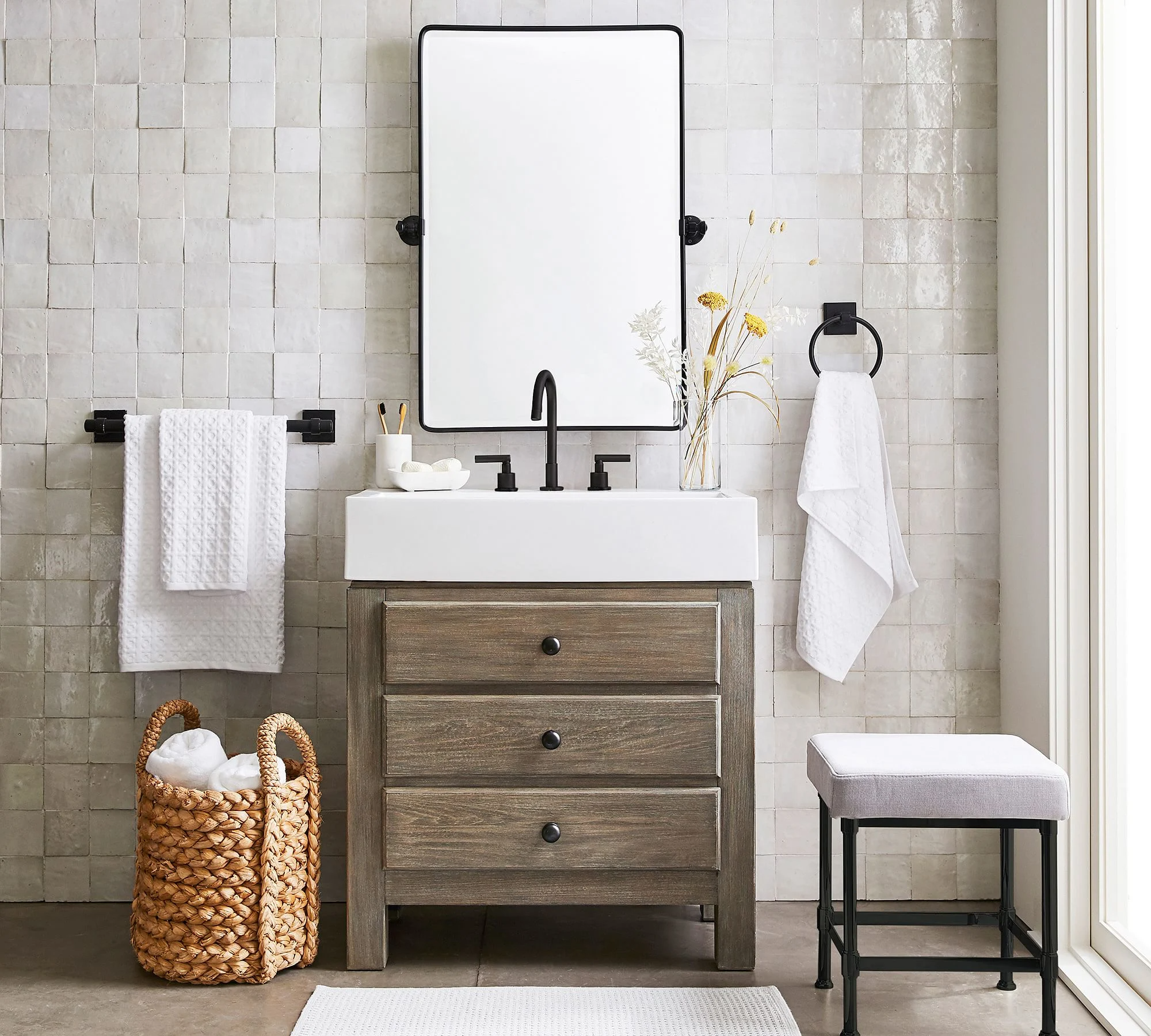 2022 nouveauté salle de bain hôtel vanités en acier inoxydable armoires de miroir étanches modernes avec miroir