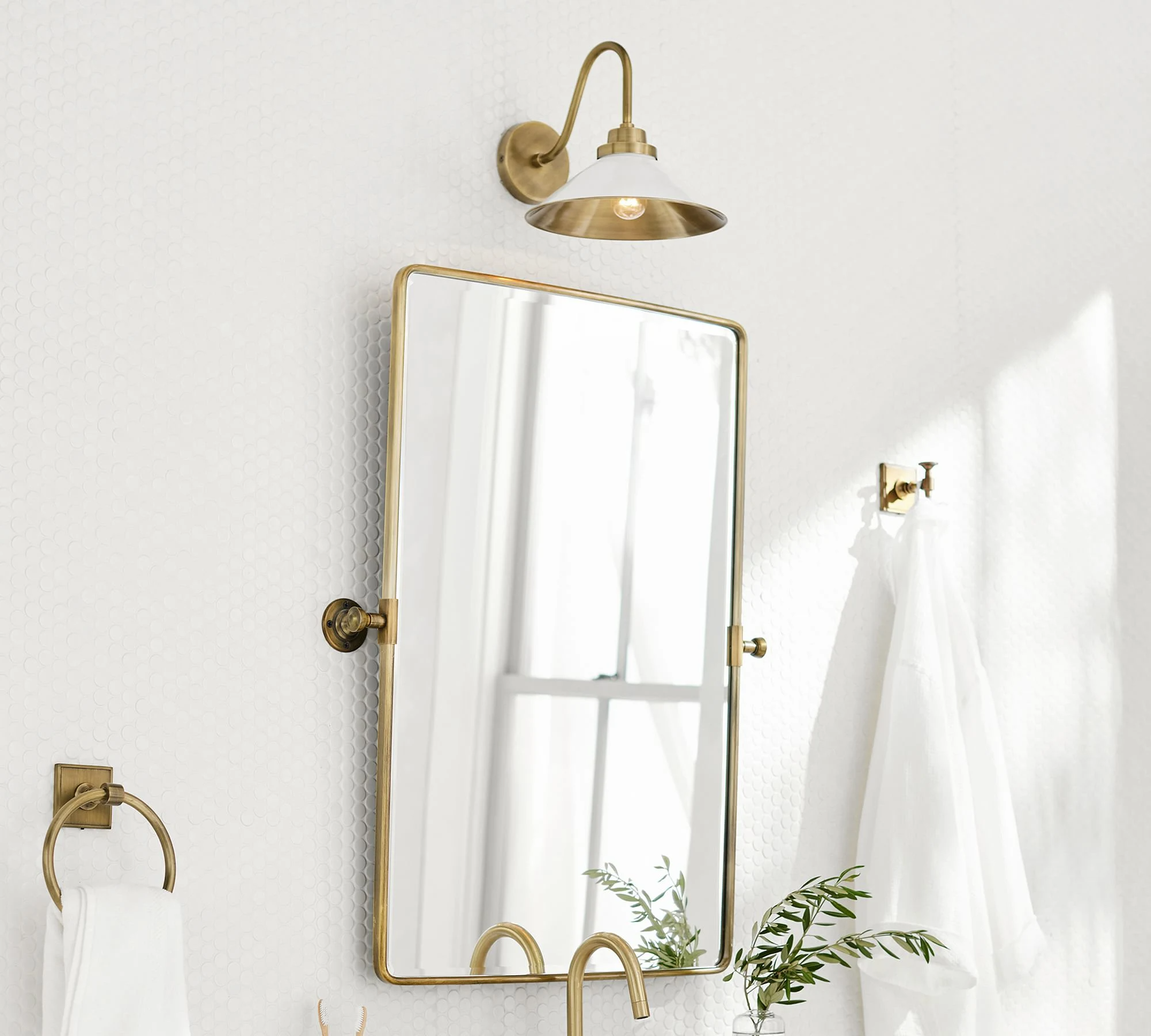 2022 nouveauté salle de bain hôtel vanités en acier inoxydable armoires de miroir étanches modernes avec miroir