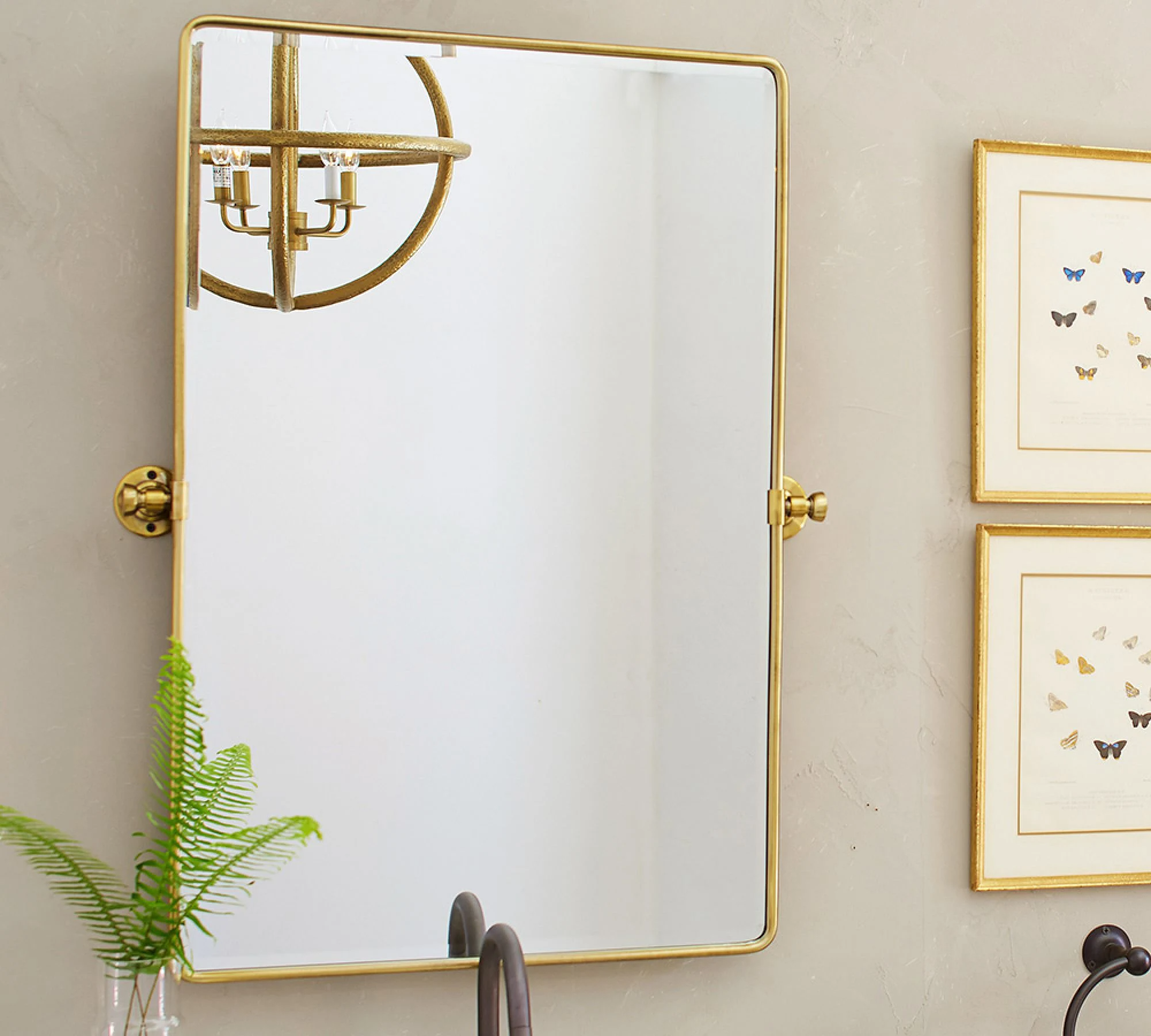 Miroir de salle de bains fait sur commande de miroir de toilette de luxe moderne de décor de mur d'hôtel gracieux